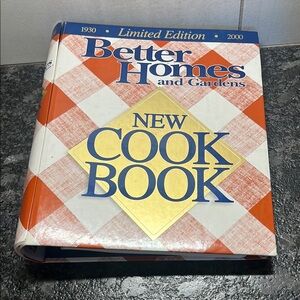 Better Homes and Gardens Limited Edition Cookbook - Red  and White